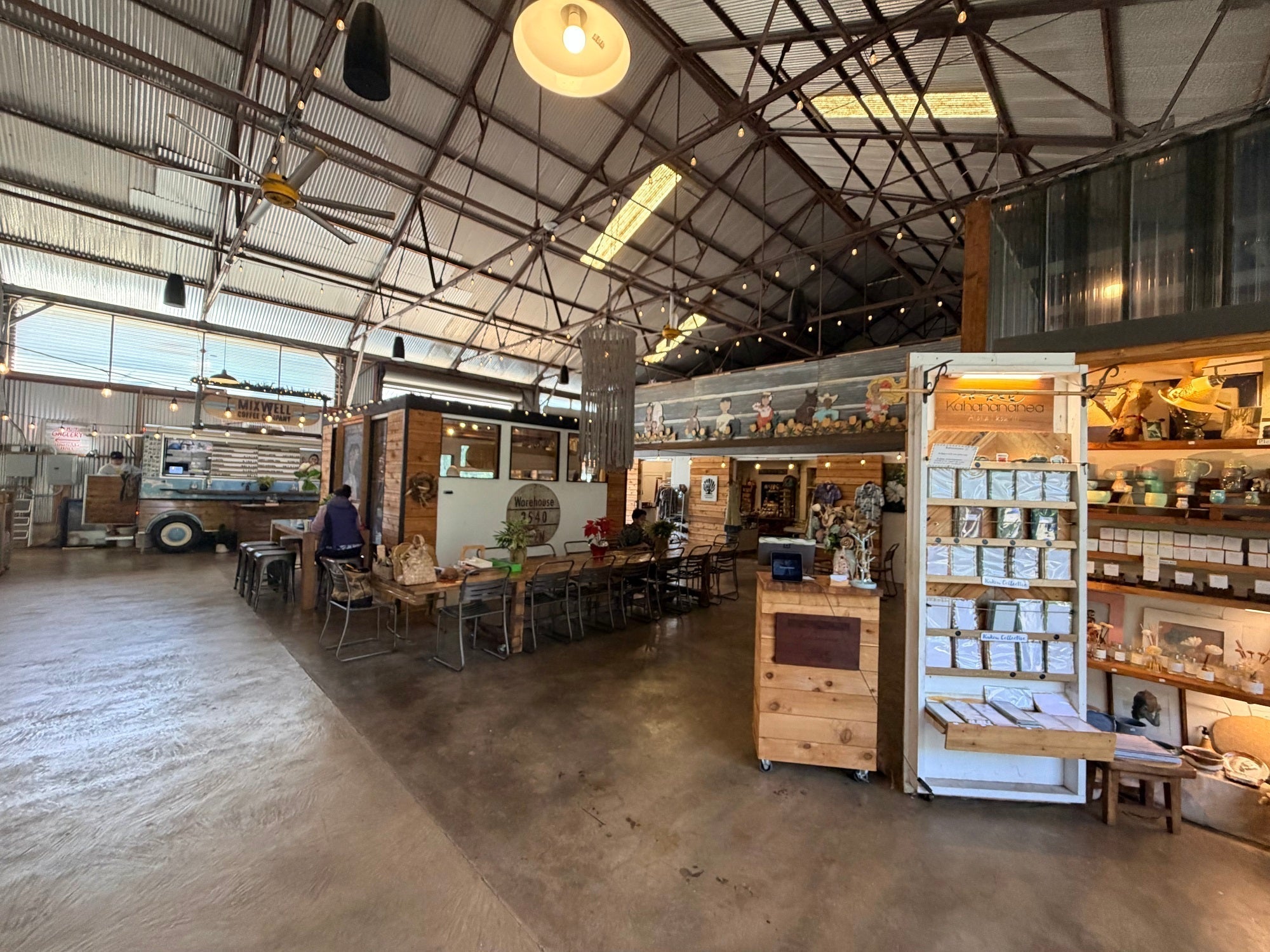 Warehouse 3540 Kauai